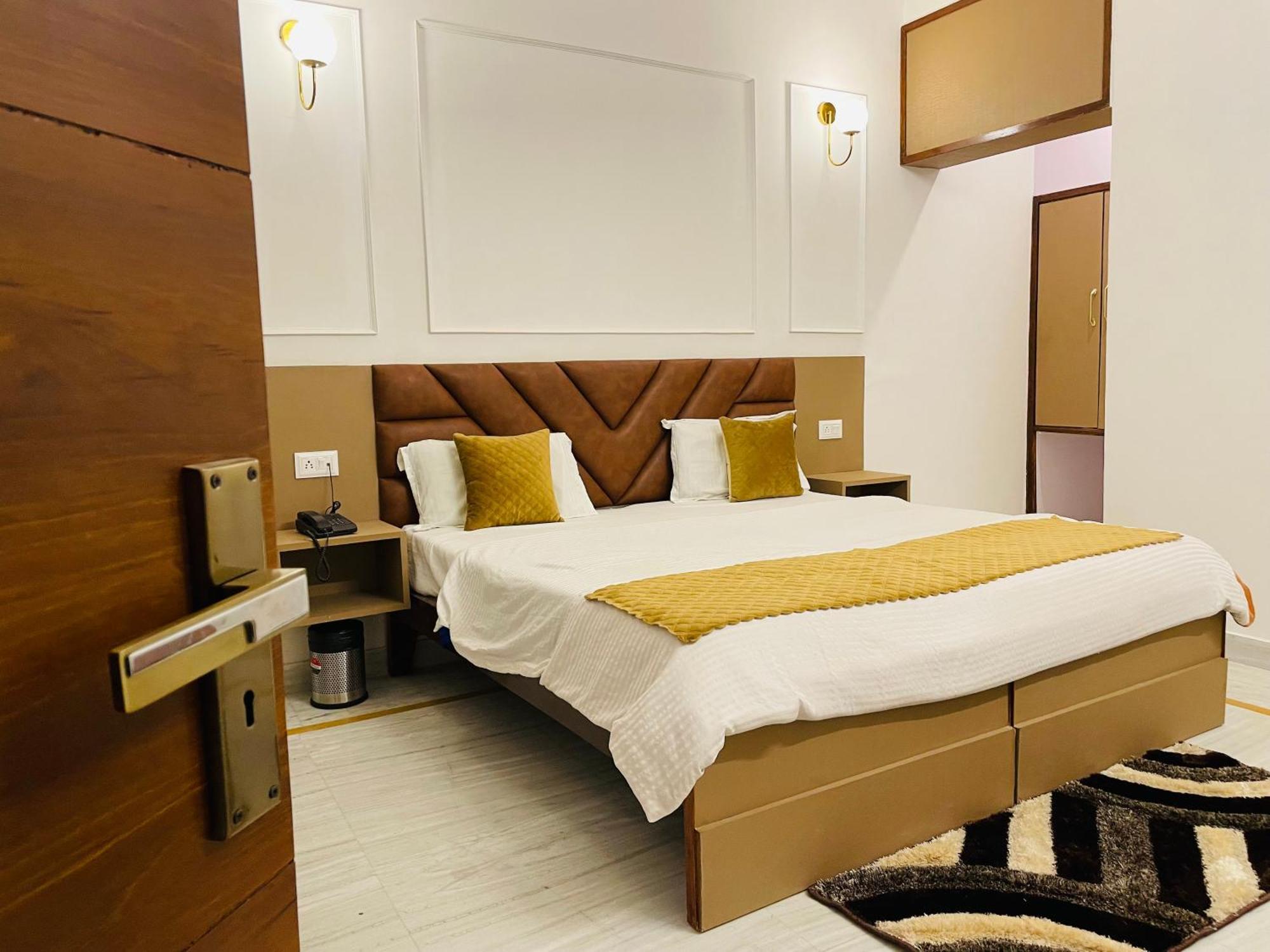 Hotel Dileep42 Lucknow Exterior foto